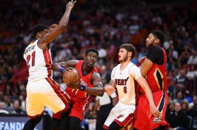 iOS体育APP-纽约热火主将神助攻：球队逆袭再度领跑的简单介绍