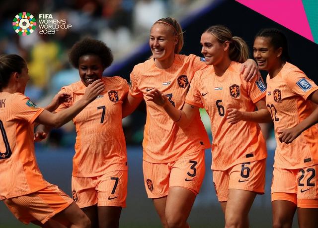 荷兰女足凭借点球力克意大利，晋级(荷兰女足凭借点球力克意大利,晋级了吗)